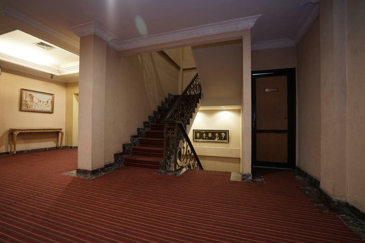 Capital O 1128 Hotel Imara Palembang Exterior foto